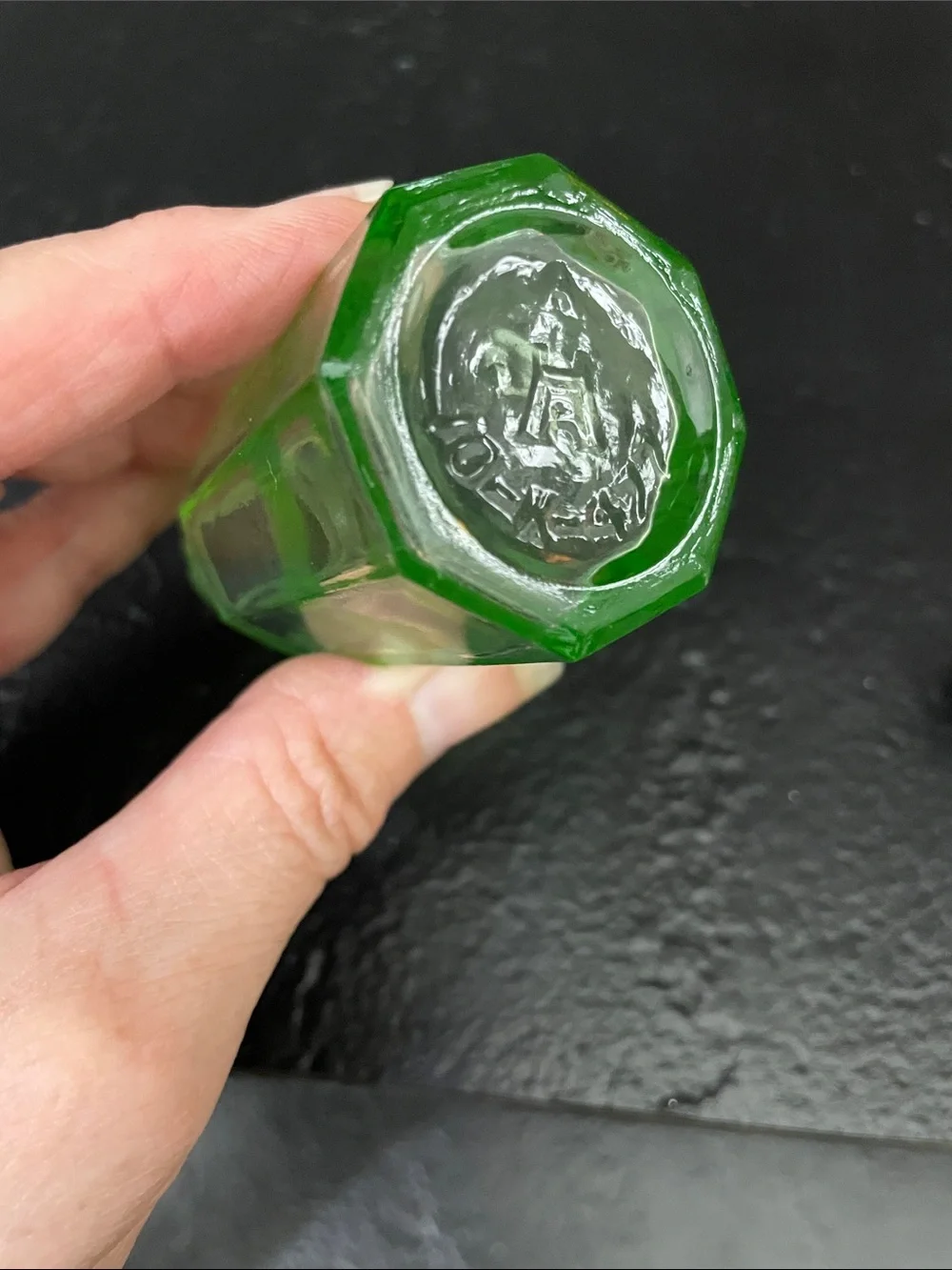 Anchor Hocking Vintage Uranium/Vaseline Green Glass Salt Shaker with Metal Lid